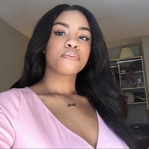 Meet your Posher, Nia